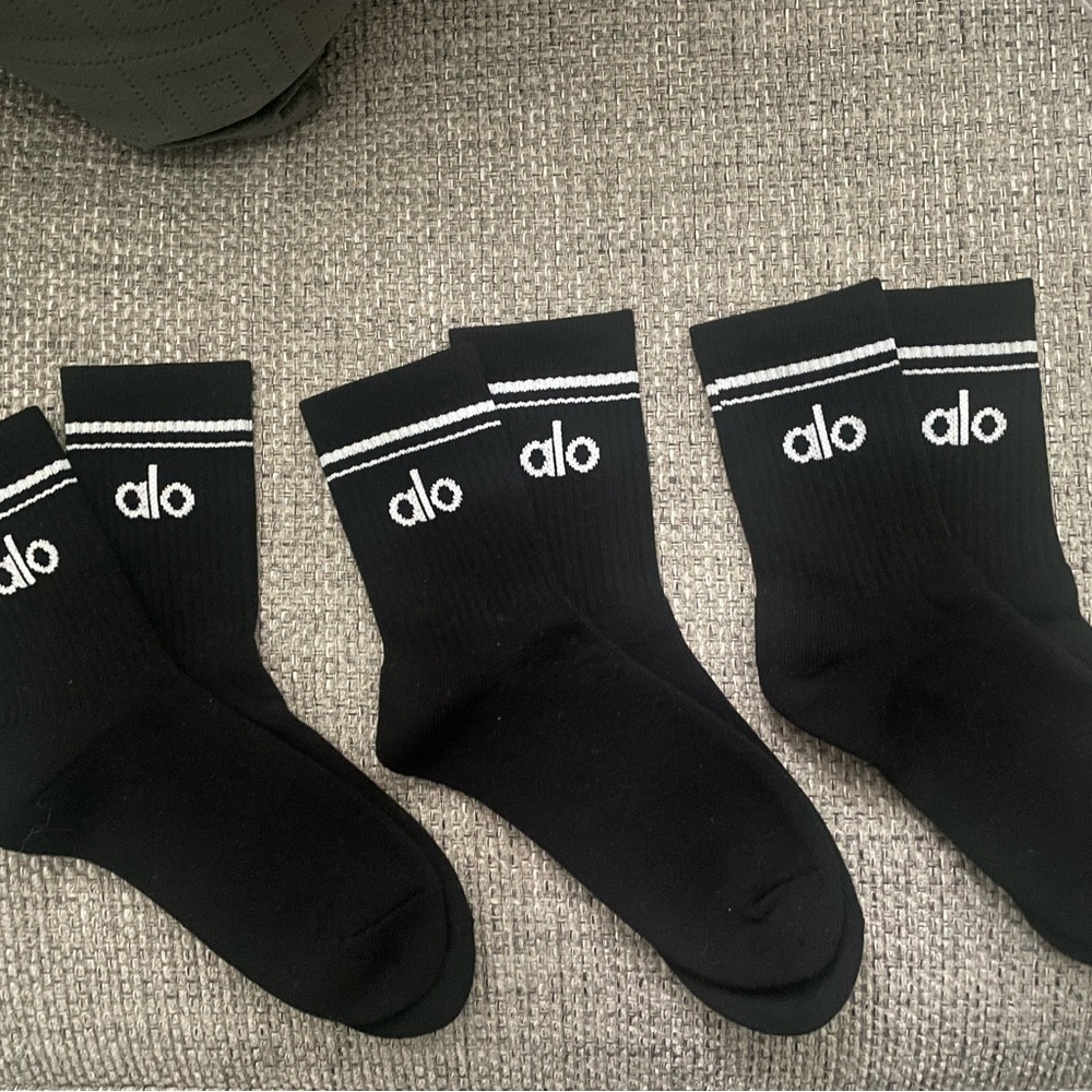 ALO Yoga Unisex Black Socks Black Medium
